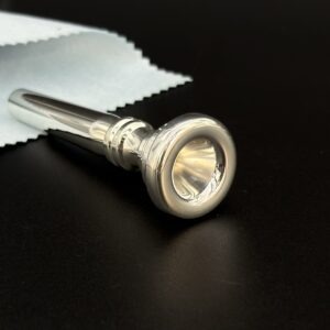 #2311 USED MF1 (V) trumpet mouthpiece